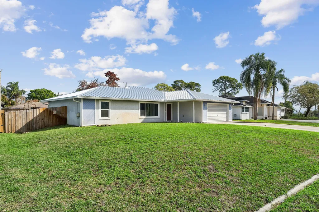 249 SE Todd Avenue Port St Lucie FL 34953