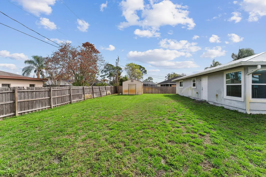 249 SE Todd Avenue Port St Lucie FL 34953