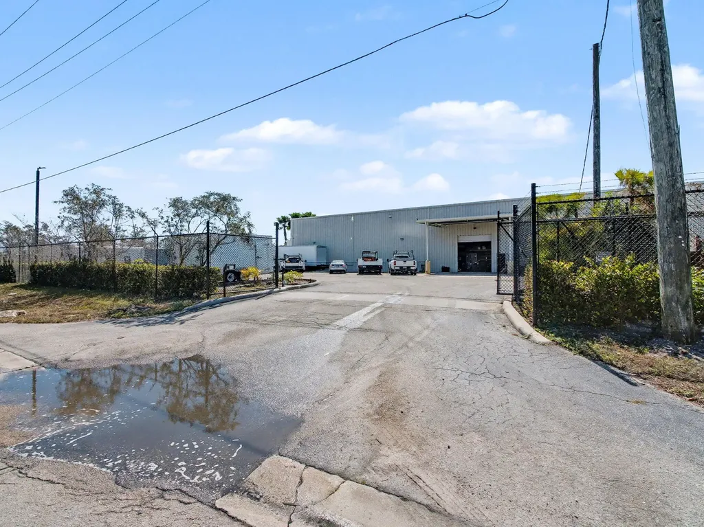 6861 Garden Road Riviera Beach FL 33404