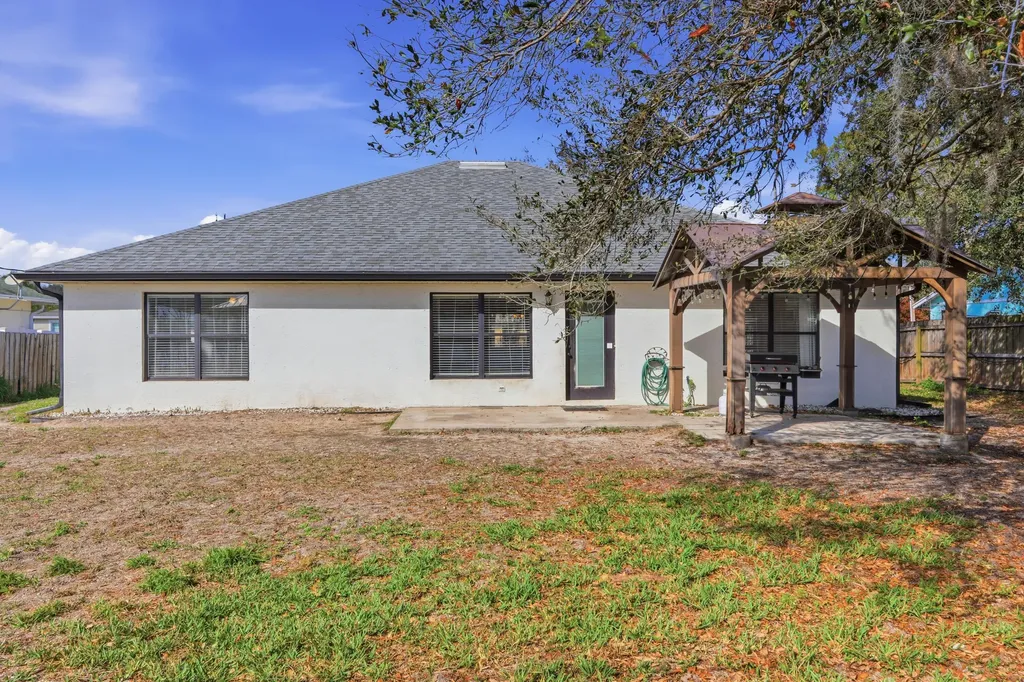 1818 SW Notre Dame Avenue Port St Lucie FL 34953