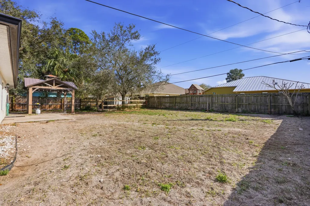 1818 SW Notre Dame Avenue Port St Lucie FL 34953