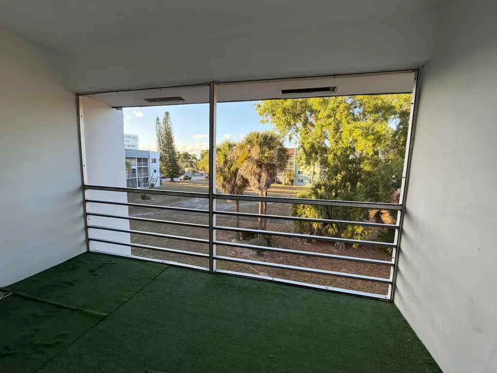 1630 Embassy Drive West Palm Beach FL 33401