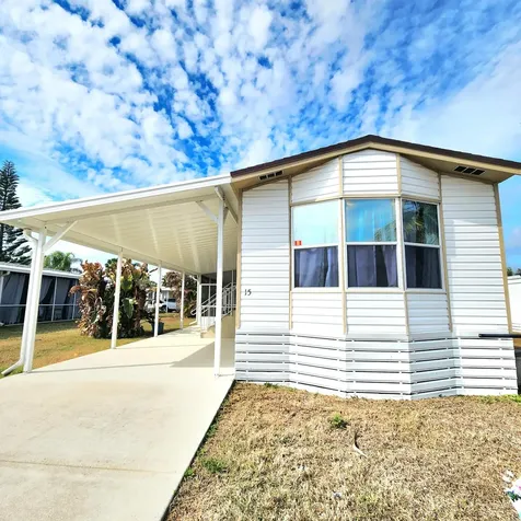 15 Alta Loma Port St Lucie FL 34952