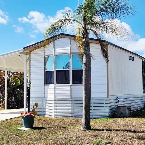 15 Alta Loma Port St Lucie FL 34952