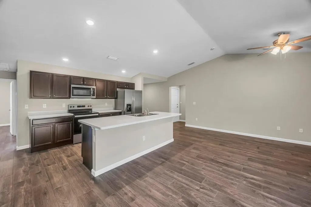 574 NW Bayshore Boulevard Port St Lucie FL 34983