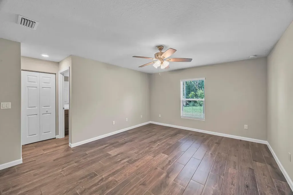 574 NW Bayshore Boulevard Port St Lucie FL 34983