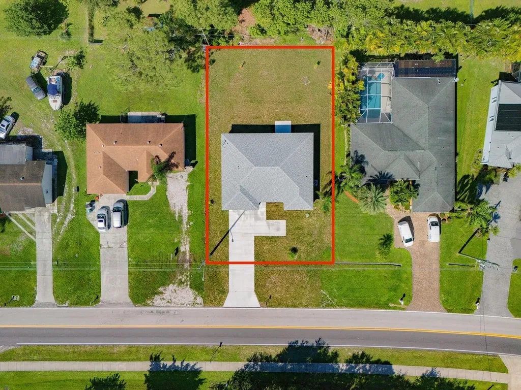 574 NW Bayshore Boulevard Port St Lucie FL 34983
