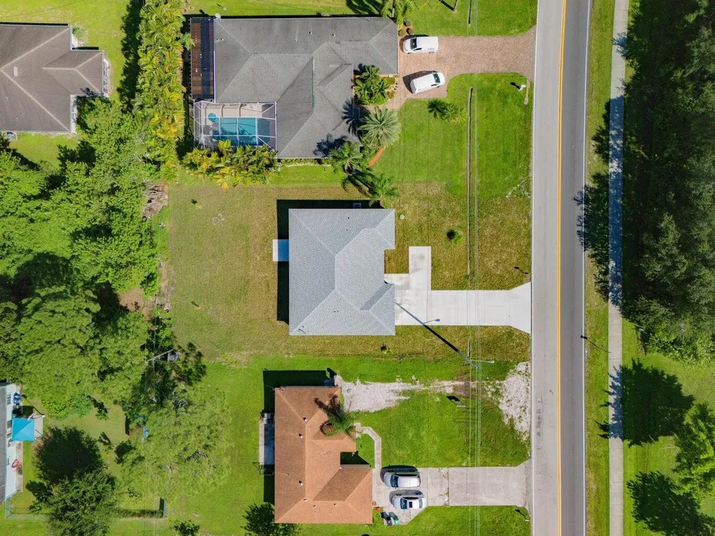 574 NW Bayshore Boulevard Port St Lucie FL 34983