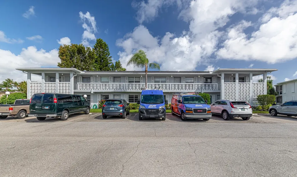 2901 SW 15th Street Delray Beach FL 33445