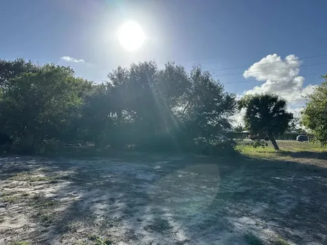 731 SW 3rd Avenue Boynton Beach FL 33426