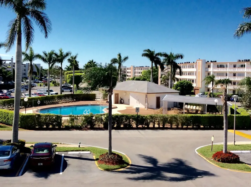 4091 Cornwall E Boca Raton FL 33434