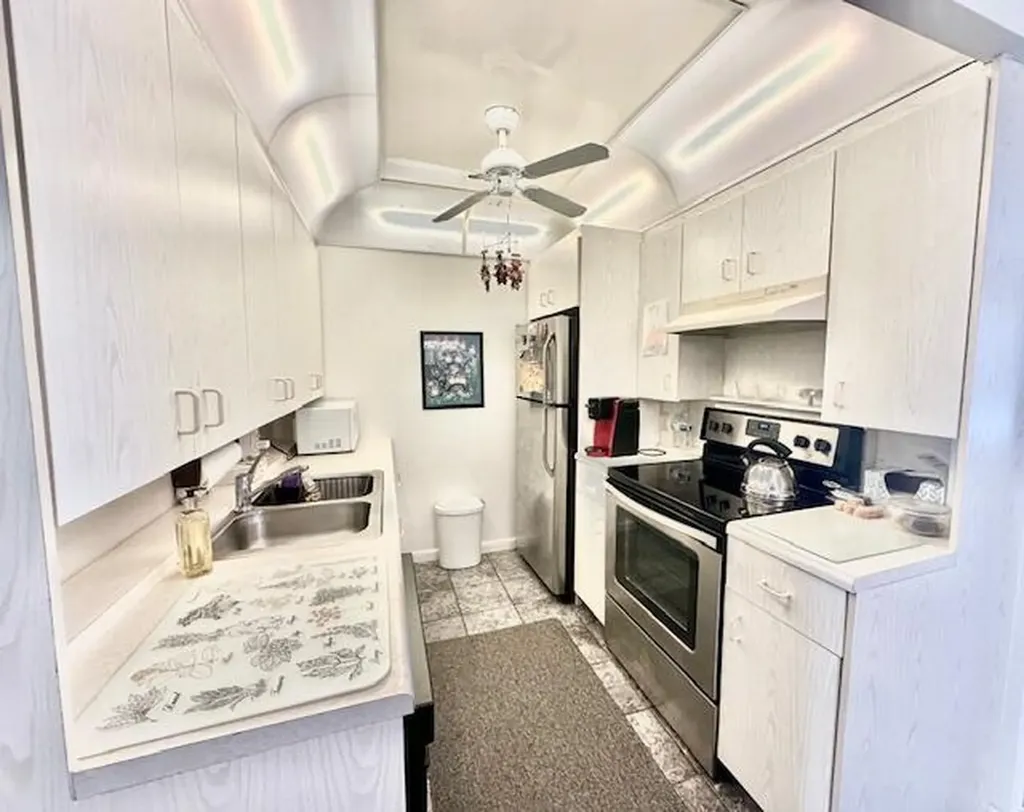 4091 Cornwall E Boca Raton FL 33434