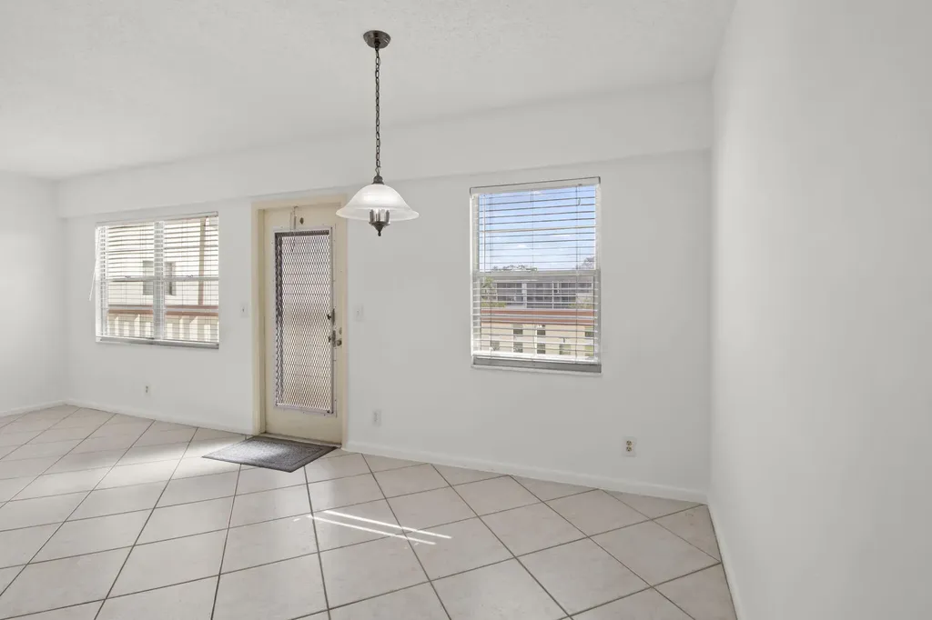 124 Preston C Boca Raton FL 33434