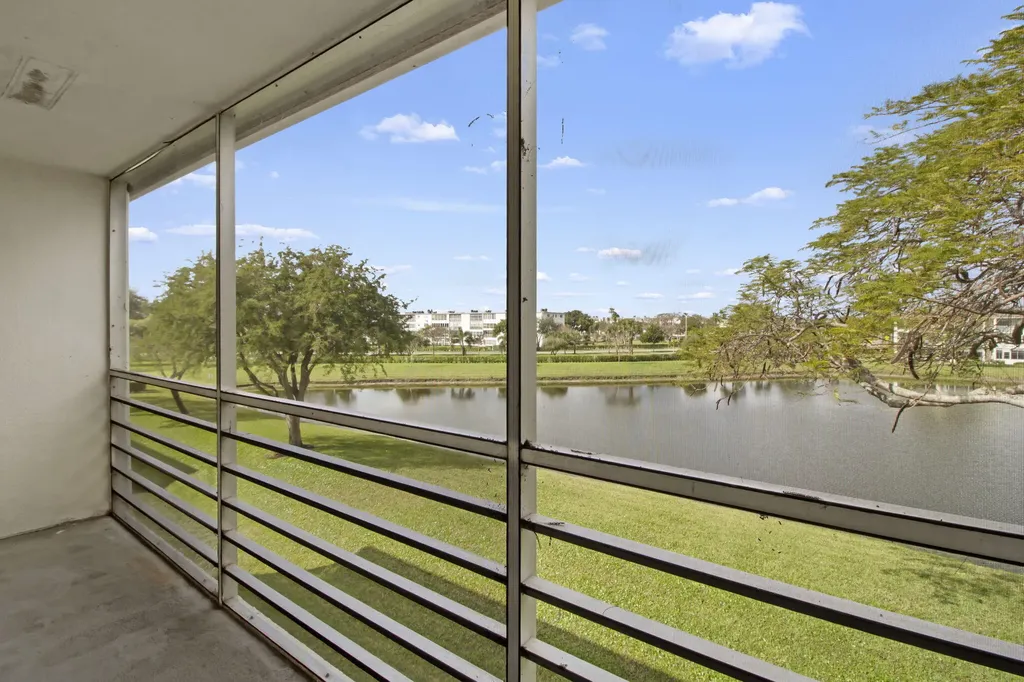 124 Preston C Boca Raton FL 33434
