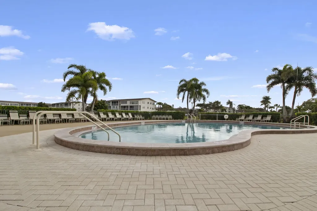 124 Preston C Boca Raton FL 33434