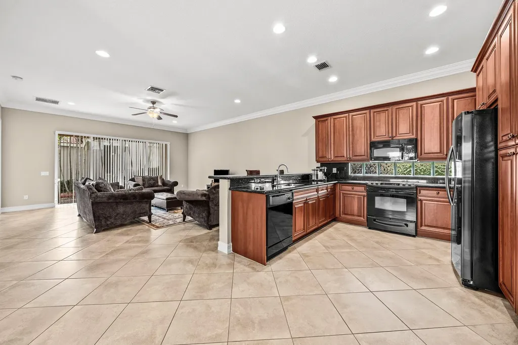 11546 Ponywalk Trail Boynton Beach FL 33473