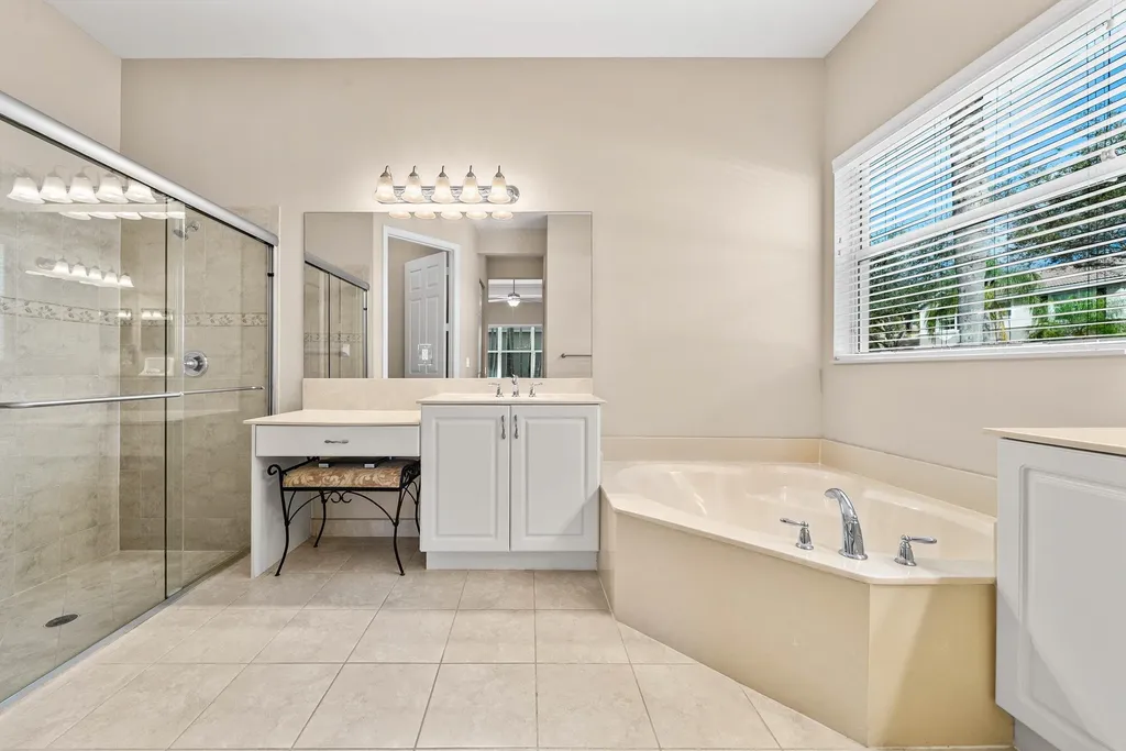 11546 Ponywalk Trail Boynton Beach FL 33473