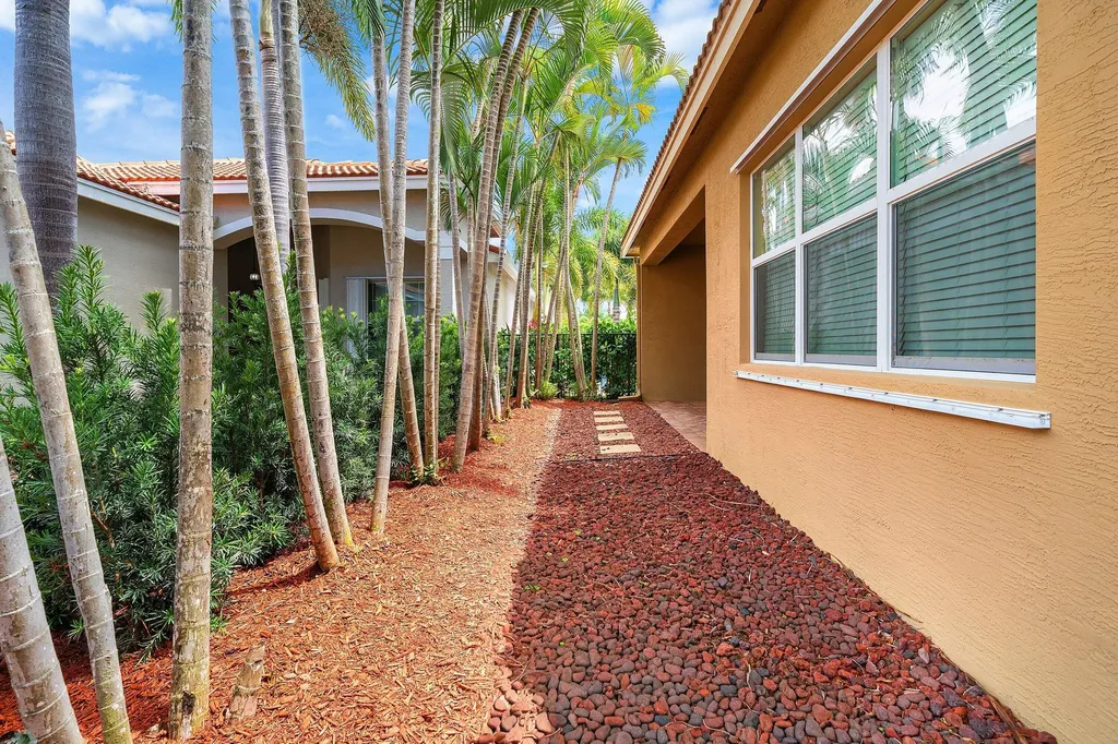 11546 Ponywalk Trail Boynton Beach FL 33473