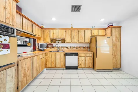 5730 Fernley Drive E West Palm Beach FL 33415