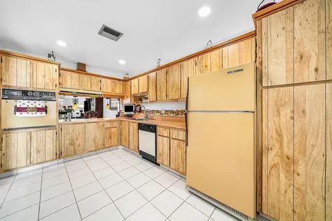 5730 Fernley Drive E West Palm Beach FL 33415