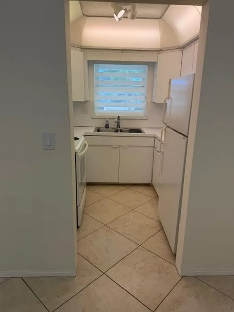 3801 NE 22nd Terrace Lighthouse Point FL 33064