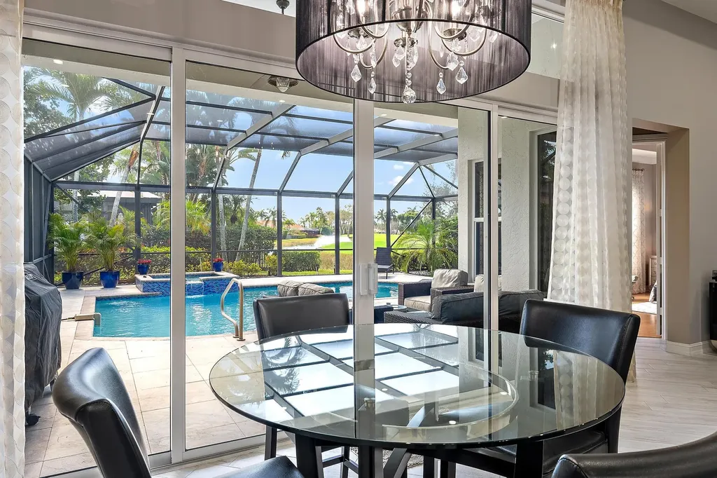 10626 Piazza Fontana West Palm Beach FL 33412