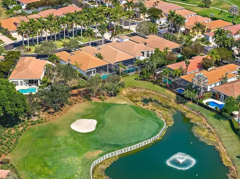 10626 Piazza Fontana West Palm Beach FL 33412