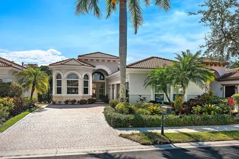 10626 Piazza Fontana West Palm Beach FL 33412