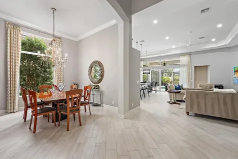 10626 Piazza Fontana West Palm Beach FL 33412