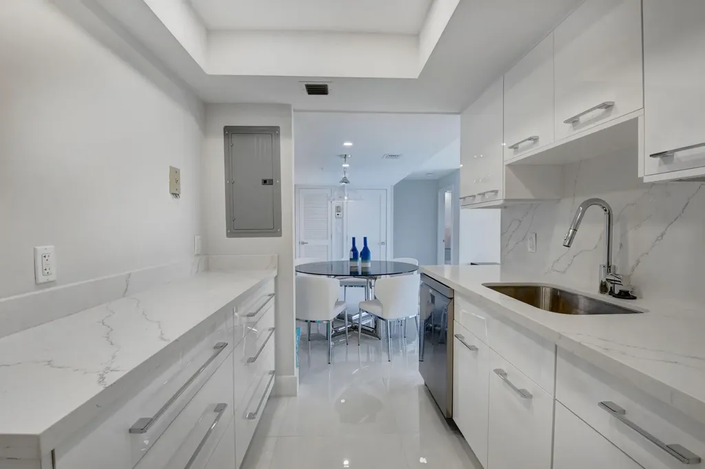 7847 Lakeside Boulevard Boca Raton FL 33434