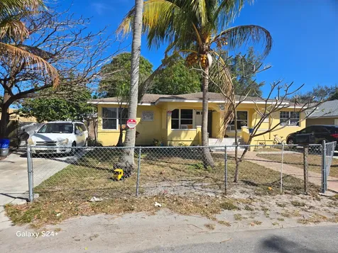 606 S Pine Street Lake Worth FL 33460
