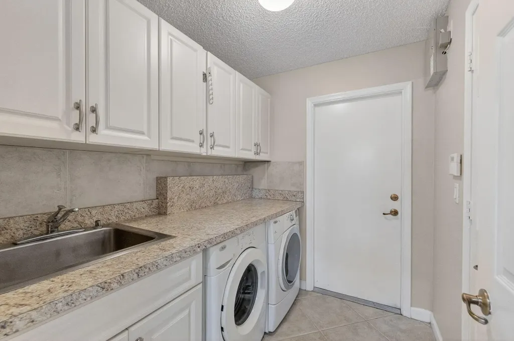 7423 Brunswick Circle Boynton Beach FL 33472