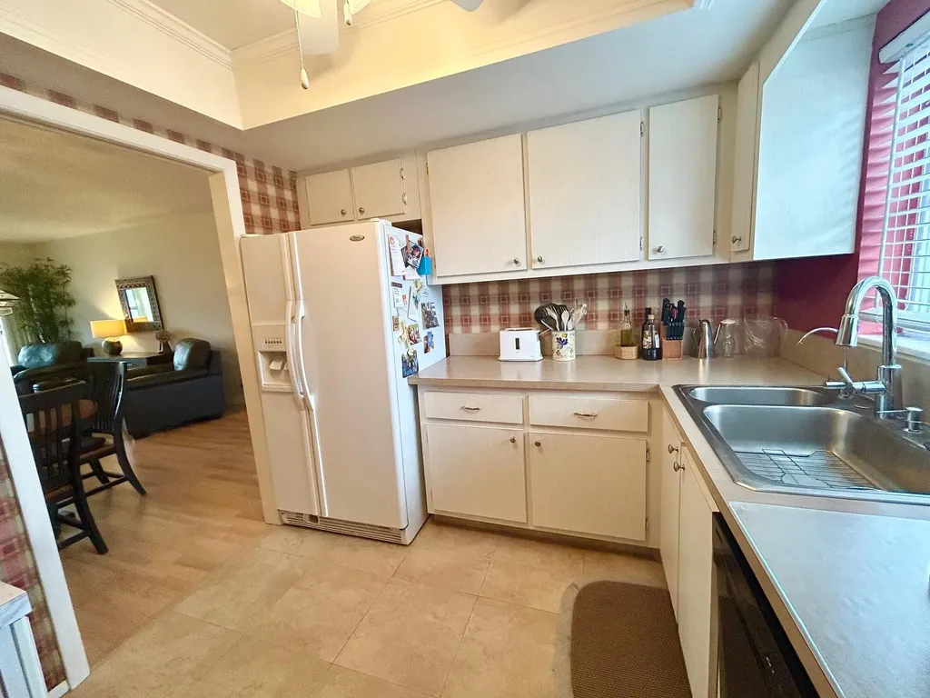2990 Crosley Drive E West Palm Beach FL 33415