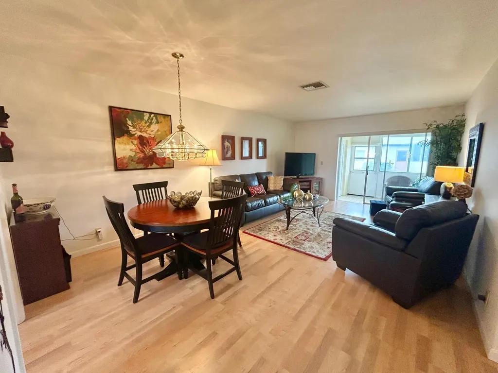 2990 Crosley Drive E West Palm Beach FL 33415