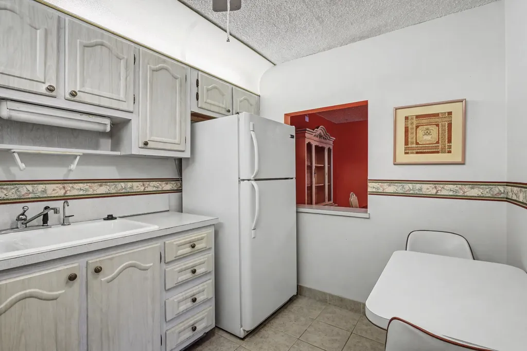 22805 SW 66th Avenue Boca Raton FL 33428