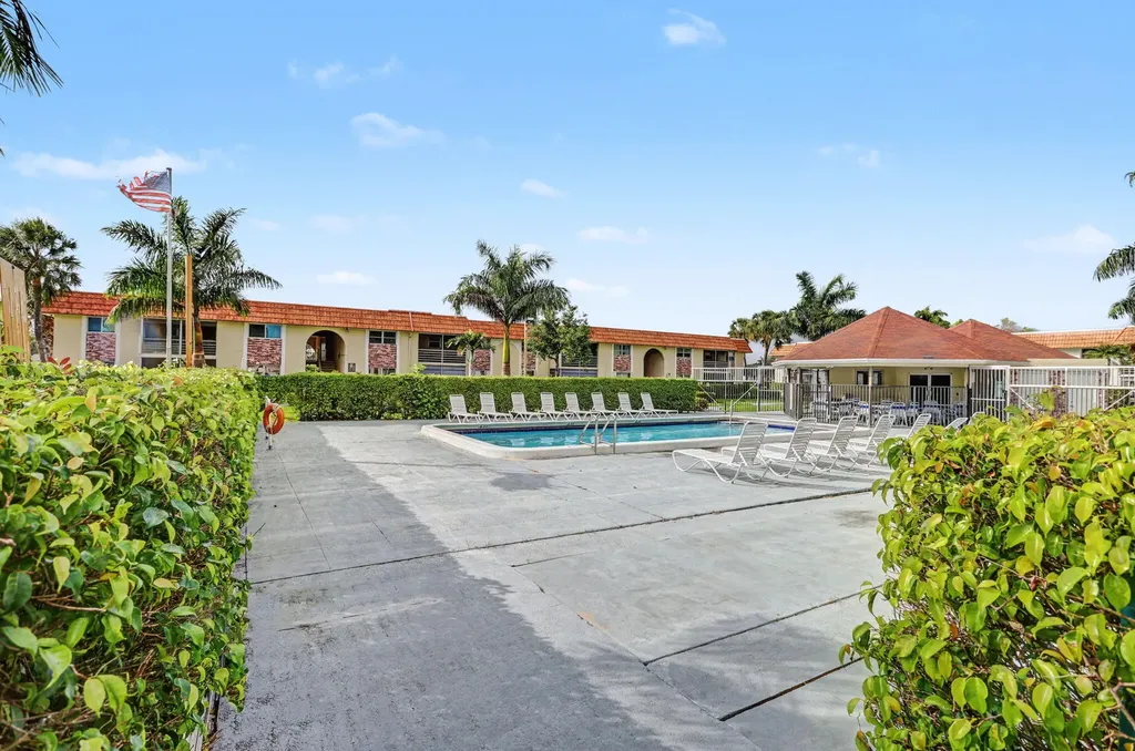 22805 SW 66th Avenue Boca Raton FL 33428
