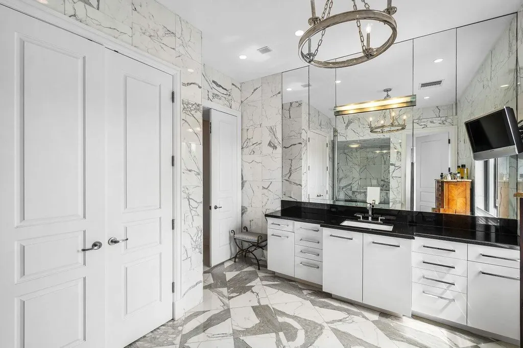 7172 Valencia Drive Boca Raton FL 33433