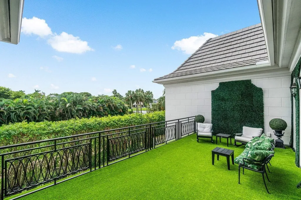 7172 Valencia Drive Boca Raton FL 33433