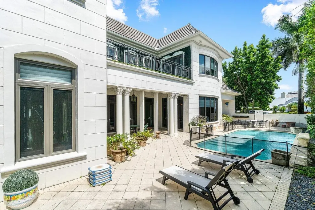 7172 Valencia Drive Boca Raton FL 33433
