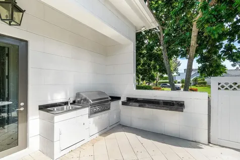 7172 Valencia Drive Boca Raton FL 33433