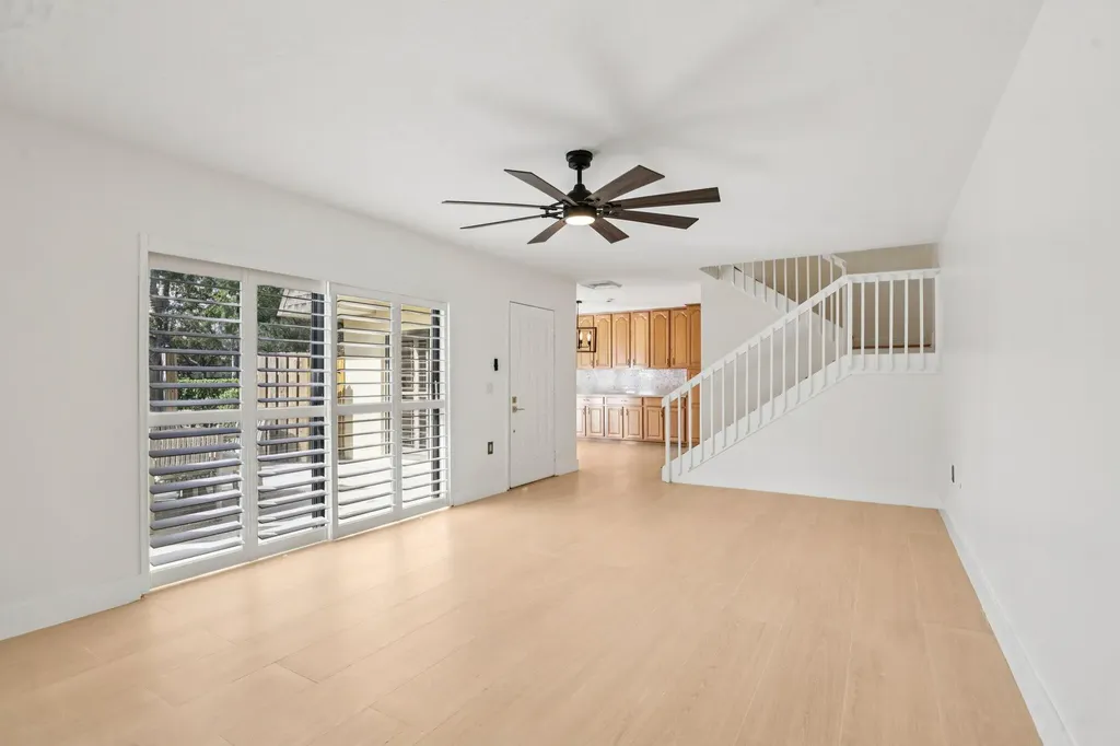 2911 SW 22nd Circle Delray Beach FL 33445