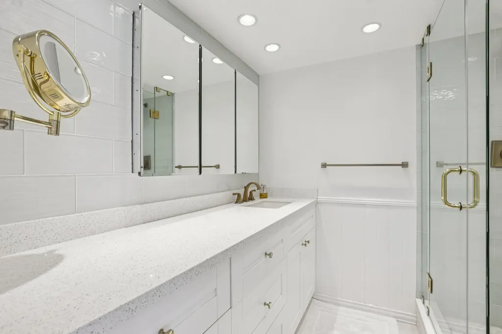 2911 SW 22nd Circle Delray Beach FL 33445