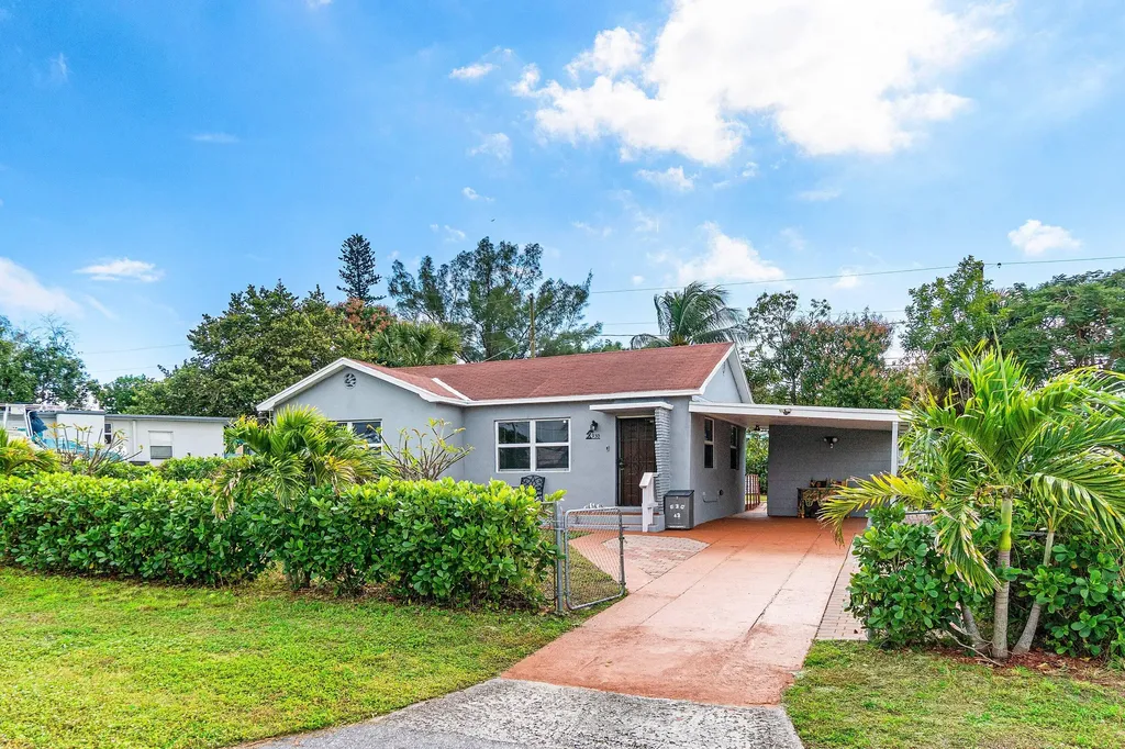 930 43rd Street West Palm Beach FL 33407