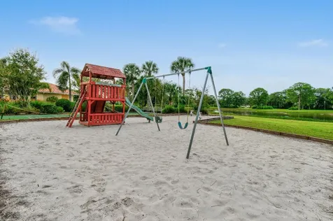 408 SW Horseshoe Bay Port St Lucie FL 34986