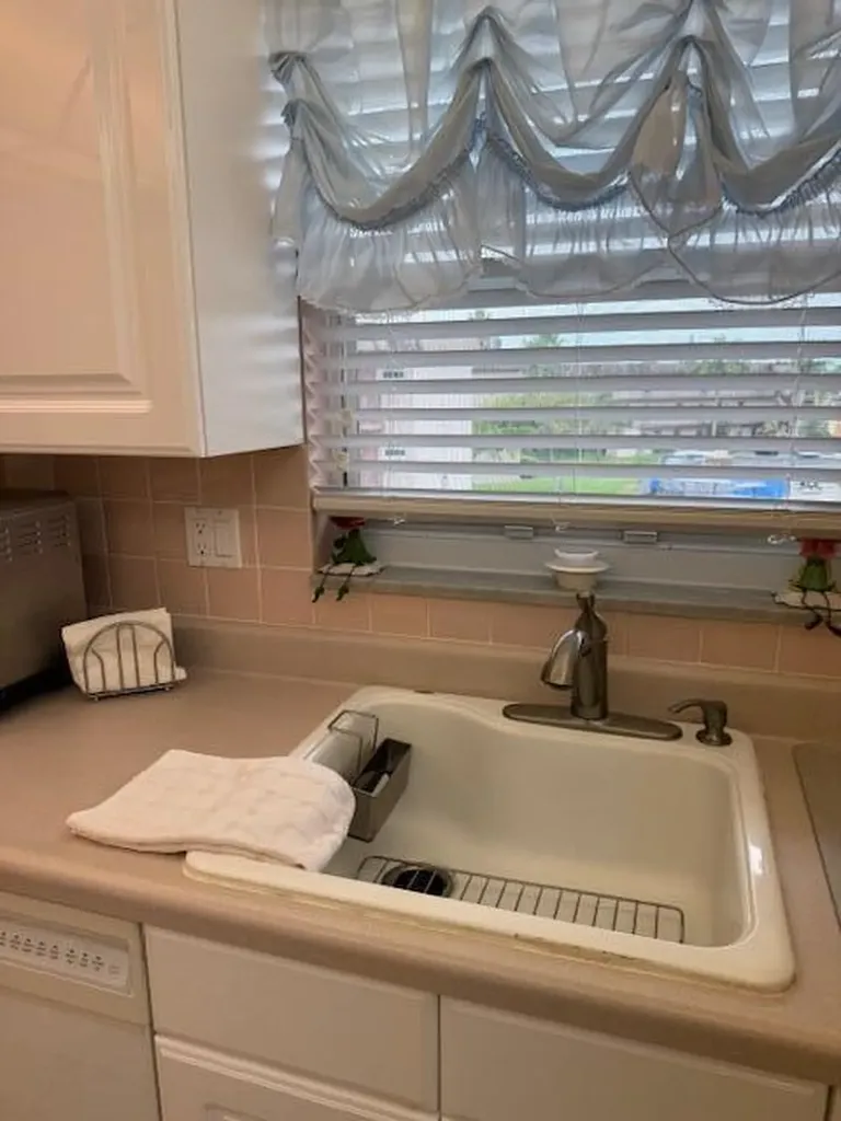 725 Lori Drive Palm Springs FL 33461