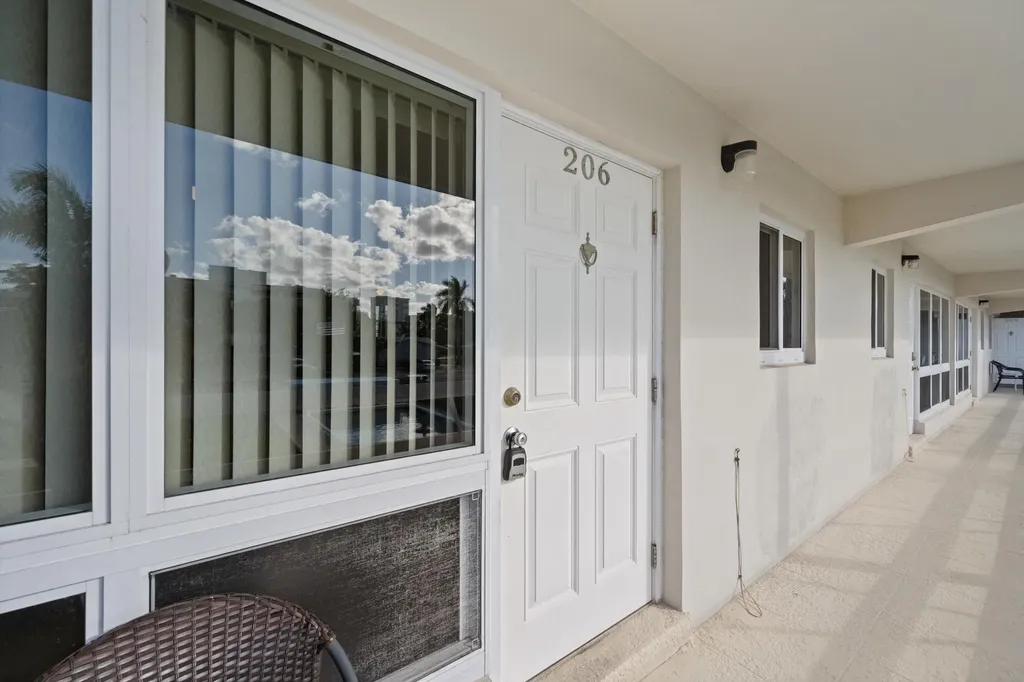 3205 SE 7th Street Pompano Beach FL 33062