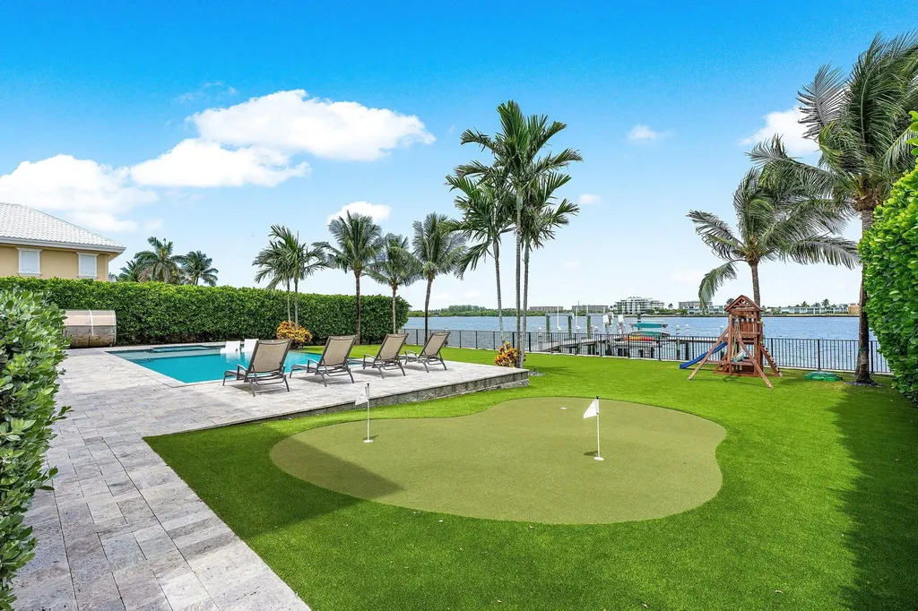 2100 Notre Dame Drive Lake Worth Beach FL 33460