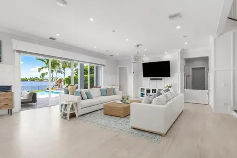 2100 Notre Dame Drive Lake Worth Beach FL 33460