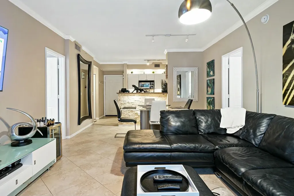 580 S Sapodilla West Palm Beach FL 33401