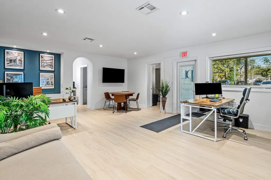 138 N Swinton Avenue Delray Beach FL 33444
